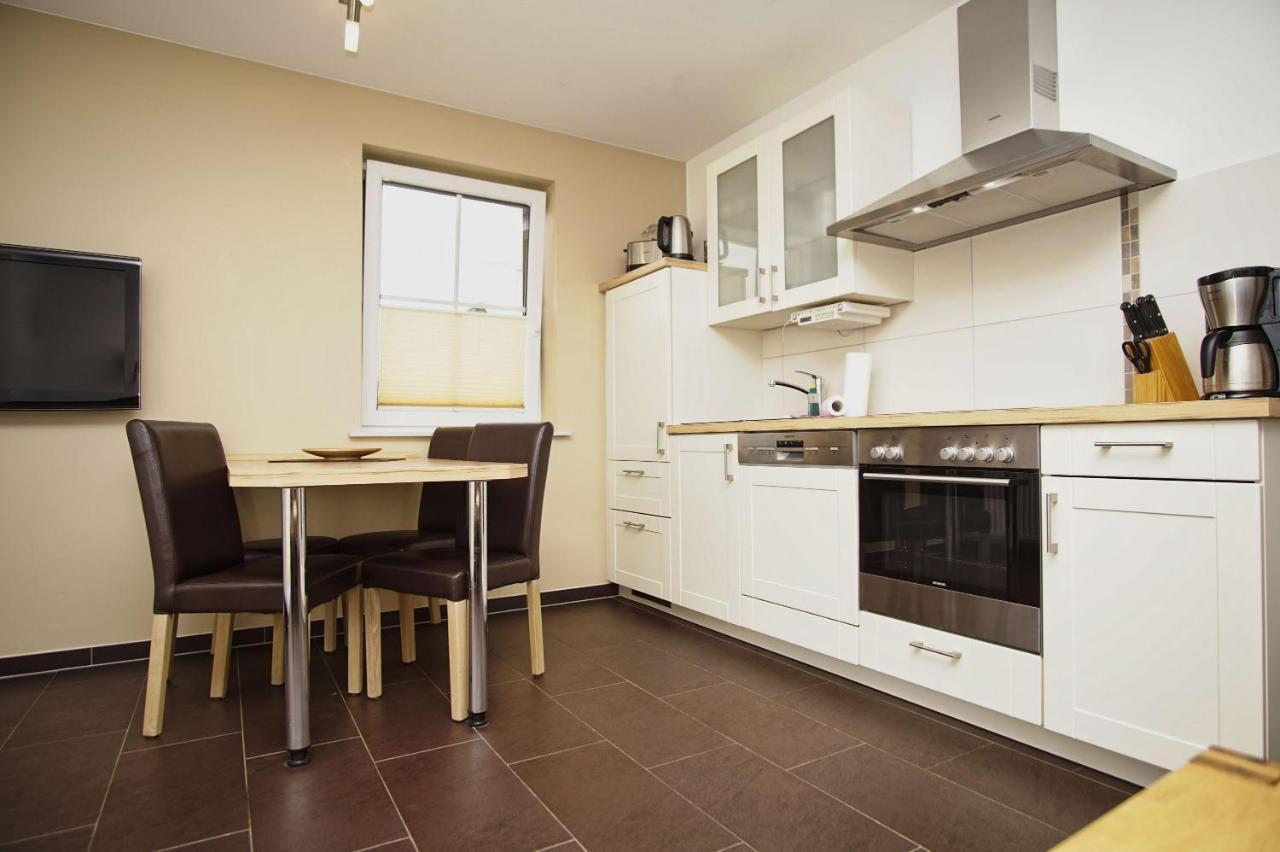 Schicke Fewo Mit Terrasse, Gratis Nutzung Vom Ahoi Erlebnisbad Und Sauna In Sellin - Haus De Niege Wech Fewo 02 Thiessow Exterior foto