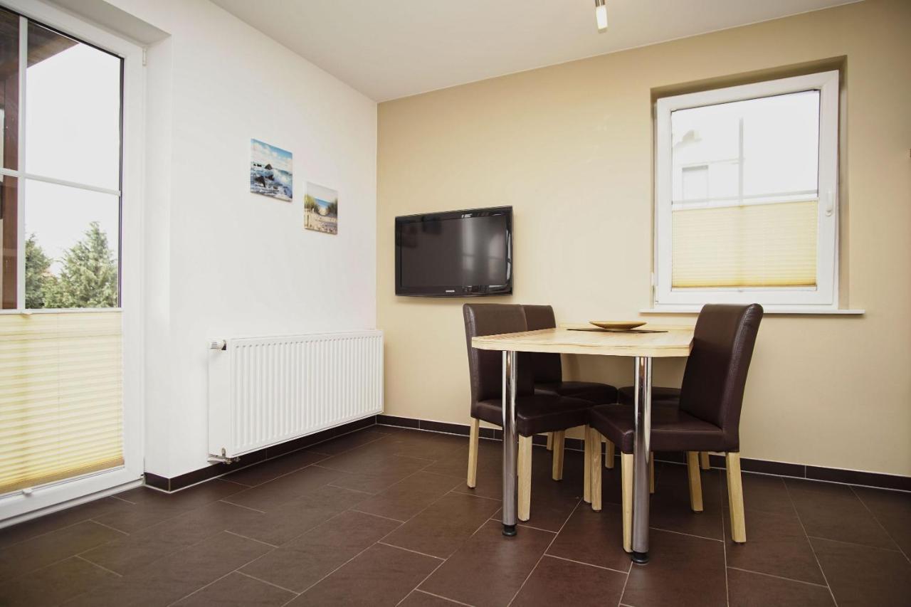 Schicke Fewo Mit Terrasse, Gratis Nutzung Vom Ahoi Erlebnisbad Und Sauna In Sellin - Haus De Niege Wech Fewo 02 Thiessow Exterior foto