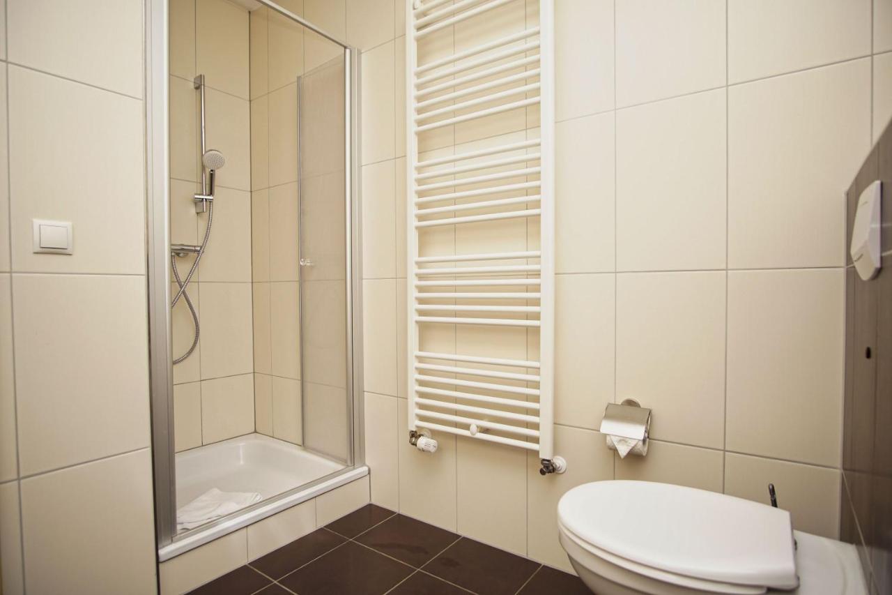 Schicke Fewo Mit Terrasse, Gratis Nutzung Vom Ahoi Erlebnisbad Und Sauna In Sellin - Haus De Niege Wech Fewo 02 Thiessow Exterior foto